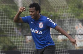 Durante o treino desta manh no CT Joaquim Grava, Parque Ecolgico do Tiete, zona leste de So Paulo. O prximo jogo da equipe ser domingo, dia 16/03, contra a Penapolense, no estdio Tenente Carrio, vlido pela 14 rodada do Campeonato Paulista 2014