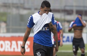 Durante o treino desta manh no CT Joaquim Grava, Parque Ecolgico do Tiete, zona leste de So Paulo. O prximo jogo da equipe ser domingo, dia 16/03, contra a Penapolense, no estdio Tenente Carrio, vlido pela 14 rodada do Campeonato Paulista 2014