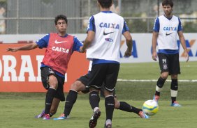 Durante o treino desta manh no CT Joaquim Grava, Parque Ecolgico do Tiete, zona leste de So Paulo. O prximo jogo da equipe ser domingo, dia 16/03, contra a Penapolense, no estdio Tenente Carrio, vlido pela 14 rodada do Campeonato Paulista 2014