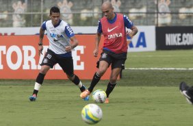 Durante o treino desta manh no CT Joaquim Grava, Parque Ecolgico do Tiete, zona leste de So Paulo. O prximo jogo da equipe ser domingo, dia 16/03, contra a Penapolense, no estdio Tenente Carrio, vlido pela 14 rodada do Campeonato Paulista 2014