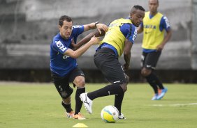 Durante o treino desta manh no CT Joaquim Grava, Parque Ecolgico do Tiete, zona leste de So Paulo. O prximo jogo da equipe ser domingo, dia 16/03, contra a Penapolense, no estdio Tenente Carrio, vlido pela 14 rodada do Campeonato Paulista 2014