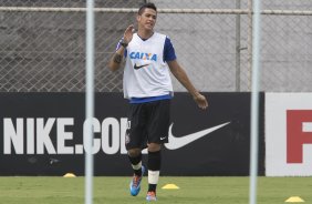 Durante o treino desta manh no CT Joaquim Grava, Parque Ecolgico do Tiete, zona leste de So Paulo. O prximo jogo da equipe ser domingo, dia 16/03, contra a Penapolense, no estdio Tenente Carrio, vlido pela 14 rodada do Campeonato Paulista 2014