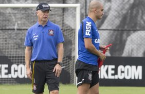 Durante o treino desta manh no CT Joaquim Grava, Parque Ecolgico do Tiete, zona leste de So Paulo. O prximo jogo da equipe ser domingo, dia 16/03, contra a Penapolense, no estdio Tenente Carrio, vlido pela 14 rodada do Campeonato Paulista 2014