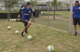 Durante o treino desta manh no CT Joaquim Grava, Parque Ecolgico do Tiete, zona leste de So Paulo. O prximo jogo da equipe ser domingo, dia 16/03, contra a Penapolense, no estdio Tenente Carrio, vlido pela 14 rodada do Campeonato Paulista 2014