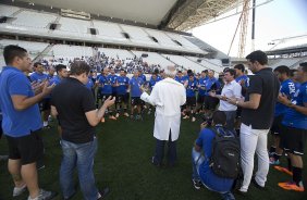 Durante o primeiro treino esta manh na Arena Corinthians, zona leste de So Paulo. O prximo jogo da equipe ser amanh, domingo, dia 16/03, contra a Penapolense, no estdio Tenente Carrio, vlido pela 14 rodada do Campeonato Paulista 2014