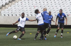 Durante o primeiro treino esta manh na Arena Corinthians, zona leste de So Paulo. O prximo jogo da equipe ser amanh, domingo, dia 16/03, contra a Penapolense, no estdio Tenente Carrio, vlido pela 14 rodada do Campeonato Paulista 2014