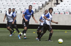 Durante o primeiro treino esta manh na Arena Corinthians, zona leste de So Paulo. O prximo jogo da equipe ser amanh, domingo, dia 16/03, contra a Penapolense, no estdio Tenente Carrio, vlido pela 14 rodada do Campeonato Paulista 2014