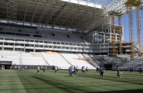 Durante o primeiro treino esta manh na Arena Corinthians, zona leste de So Paulo. O prximo jogo da equipe ser amanh, domingo, dia 16/03, contra a Penapolense, no estdio Tenente Carrio, vlido pela 14 rodada do Campeonato Paulista 2014