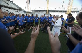 Durante o primeiro treino esta manh na Arena Corinthians, zona leste de So Paulo. O prximo jogo da equipe ser amanh, domingo, dia 16/03, contra a Penapolense, no estdio Tenente Carrio, vlido pela 14 rodada do Campeonato Paulista 2014