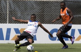 Durante o treino desta manh no CT Joaquim Grava, Parque Ecolgico do Tiete, zona leste de So Paulo. O prximo jogo da equipe ser quarta-feira, dia 19/03, contra o Bahia de Feira de Santana, jogo de ida vlido pela Copa do Brasil 2014