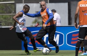 Durante o treino desta manh no CT Joaquim Grava, Parque Ecolgico do Tiete, zona leste de So Paulo. O prximo jogo da equipe ser quarta-feira, dia 19/03, contra o Bahia de Feira de Santana, jogo de ida vlido pela Copa do Brasil 2014