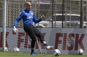 Durante o treino desta manh no CT Joaquim Grava, Parque Ecolgico do Tiete, zona leste de So Paulo. O prximo jogo da equipe ser quarta-feira, dia 19/03, contra o Bahia de Feira de Santana, jogo de ida vlido pela Copa do Brasil 2014