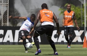 Durante o treino desta manh no CT Joaquim Grava, Parque Ecolgico do Tiete, zona leste de So Paulo. O prximo jogo da equipe ser quarta-feira, dia 19/03, contra o Bahia de Feira de Santana, jogo de ida vlido pela Copa do Brasil 2014