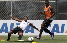 Durante o treino desta manh no CT Joaquim Grava, Parque Ecolgico do Tiete, zona leste de So Paulo. O prximo jogo da equipe ser quarta-feira, dia 19/03, contra o Bahia de Feira de Santana, jogo de ida vlido pela Copa do Brasil 2014