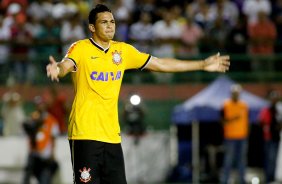 Luciano do Corinthians comemora gol contra a equipe do Bahia de Feira de Santana durante partida vlida pela Copa Do Brasil do 19/03/2014 Rodrigo coca/Fotoena