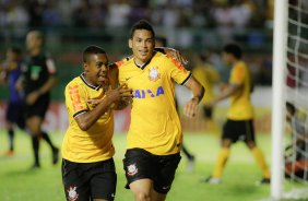 Luciano do Corinthians comemora gol contra a equipe do Bahia de Feira de Santana durante partida vlida pela Copa Do Brasil do 19/03/2014 Rodrigo coca/Fotoena