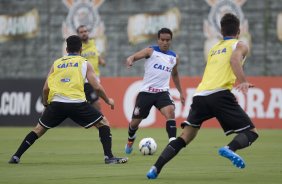 Durante o treino desta tarde no CT Joaquim Grava, Parque Ecolgico do Tiete, zona leste de So Paulo. O prximo jogo da equipe ser dia 20/04, contra o Atltico MIneiro, vlido pela 1 rodada do Campeonato Brasileiro de 2014