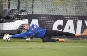 Durante o treino desta tarde no CT Joaquim Grava, Parque Ecolgico do Tiete, zona leste de So Paulo. O prximo jogo da equipe ser dia 20/04, contra o Atltico MIneiro, vlido pela 1 rodada do Campeonato Brasileiro de 2014