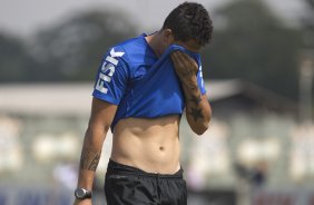 Durante o treino desta manh no CT Joaquim Grava, Parque Ecolgico do Tiete, zona leste de So Paulo. O prximo jogo da equipe ser dia 20/04, contra o Atltico MIneiro, vlido pela 1 rodada do Campeonato Brasileiro de 2014