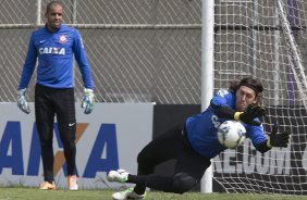 Durante o treino desta manh no CT Joaquim Grava, Parque Ecolgico do Tiete, zona leste de So Paulo. O prximo jogo da equipe ser dia 20/04, contra o Atltico MIneiro, vlido pela 1 rodada do Campeonato Brasileiro de 2014