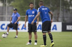 Durante o treino desta manh no CT Joaquim Grava, Parque Ecolgico do Tiete, zona leste de So Paulo. O prximo jogo da equipe ser dia 20/04, contra o Atltico MIneiro, vlido pela 1 rodada do Campeonato Brasileiro de 2014