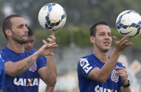 Durante o treino desta manh no CT Joaquim Grava, Parque Ecolgico do Tiete, zona leste de So Paulo. O prximo jogo da equipe ser dia 20/04, contra o Atltico MIneiro, vlido pela 1 rodada do Campeonato Brasileiro de 2014