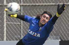 Durante o treino desta manh no CT Joaquim Grava, Parque Ecolgico do Tiete, zona leste de So Paulo. O prximo jogo da equipe ser dia 20/04, contra o Atltico MIneiro, vlido pela 1 rodada do Campeonato Brasileiro de 2014