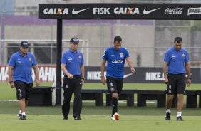 Durante o treino desta manh no CT Joaquim Grava, Parque Ecolgico do Tiete, zona leste de So Paulo. O prximo jogo da equipe ser dia 20/04, contra o Atltico MIneiro, vlido pela 1 rodada do Campeonato Brasileiro de 2014