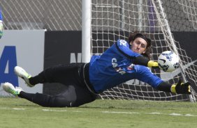 Durante o treino desta manh no CT Joaquim Grava, Parque Ecolgico do Tiete, zona leste de So Paulo. O prximo jogo da equipe ser dia 20/04, contra o Atltico MIneiro, vlido pela 1 rodada do Campeonato Brasileiro de 2014