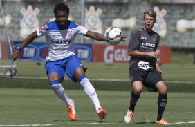 Durante o jogo treino contra a Ponte Preta, de Campinas, esta manh no CT Joaquim Grava, Parque Ecolgico do Tiete, zona leste de So Paulo. O prximo jogo da equipe ser dia 20/04, contra o Atltico MIneiro, vlido pela 1 rodada do Campeonato Brasileiro de 2014