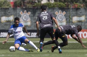 Durante o jogo treino contra a Ponte Preta, de Campinas, esta manh no CT Joaquim Grava, Parque Ecolgico do Tiete, zona leste de So Paulo. O prximo jogo da equipe ser dia 20/04, contra o Atltico MIneiro, vlido pela 1 rodada do Campeonato Brasileiro de 2014