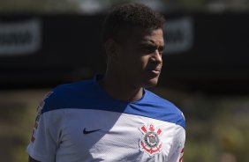 Durante o jogo treino contra a Ponte Preta, de Campinas, esta manh no CT Joaquim Grava, Parque Ecolgico do Tiete, zona leste de So Paulo. O prximo jogo da equipe ser dia 20/04, contra o Atltico MIneiro, vlido pela 1 rodada do Campeonato Brasileiro de 2014