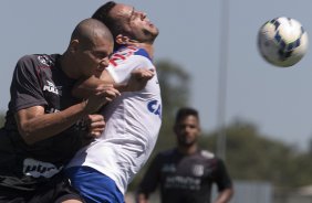 Durante o jogo treino contra a Ponte Preta, de Campinas, esta manhã no CT Joaquim Grava, Parque Ecológico do Tiete, zona leste de São Paulo. O próximo jogo da equipe será dia 20/04, contra o Atlético MIneiro, válido pela 1ª rodada do Campeonato Brasileiro de 2014
