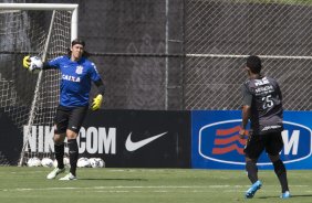 Durante o jogo treino contra a Ponte Preta, de Campinas, esta manh no CT Joaquim Grava, Parque Ecolgico do Tiete, zona leste de So Paulo. O prximo jogo da equipe ser dia 20/04, contra o Atltico MIneiro, vlido pela 1 rodada do Campeonato Brasileiro de 2014