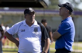 Durante o jogo treino contra a Ponte Preta, de Campinas, esta manh no CT Joaquim Grava, Parque Ecolgico do Tiete, zona leste de So Paulo. O prximo jogo da equipe ser dia 20/04, contra o Atltico MIneiro, vlido pela 1 rodada do Campeonato Brasileiro de 2014