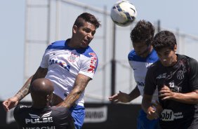 Durante o jogo treino contra a Ponte Preta, de Campinas, esta manh no CT Joaquim Grava, Parque Ecolgico do Tiete, zona leste de So Paulo. O prximo jogo da equipe ser dia 20/04, contra o Atltico MIneiro, vlido pela 1 rodada do Campeonato Brasileiro de 2014