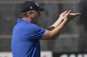 Durante o jogo treino contra a Ponte Preta, de Campinas, esta manhã no CT Joaquim Grava, Parque Ecológico do Tiete, zona leste de São Paulo. O próximo jogo da equipe será dia 20/04, contra o Atlético MIneiro, válido pela 1ª rodada do Campeonato Brasileiro de 2014