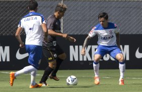 Durante o jogo treino contra a Ponte Preta, de Campinas, esta manh no CT Joaquim Grava, Parque Ecolgico do Tiete, zona leste de So Paulo. O prximo jogo da equipe ser dia 20/04, contra o Atltico MIneiro, vlido pela 1 rodada do Campeonato Brasileiro de 2014