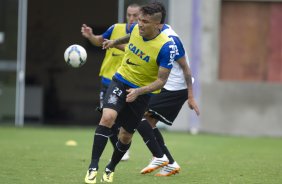 Durante o treino desta manh no CT Joaquim Grava, Parque Ecolgico do Tiete, zona leste de So Paulo. O prximo jogo da equipe ser dia 20/04, contra o Atltico MIneiro, em Uberlandia/MG, vlido pela 1 rodada do Campeonato Brasileiro de 2014