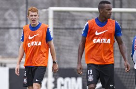 Durante o treino desta manh no CT Joaquim Grava, Parque Ecolgico do Tiete, zona leste de So Paulo. O prximo jogo da equipe ser dia 20/04, contra o Atltico MIneiro, em Uberlandia/MG, vlido pela 1 rodada do Campeonato Brasileiro de 2014