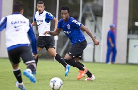 Durante o treino desta manh no CT Joaquim Grava, Parque Ecolgico do Tiete, zona leste de So Paulo. O prximo jogo da equipe ser dia 20/04, contra o Atltico MIneiro, em Uberlandia/MG, vlido pela 1 rodada do Campeonato Brasileiro de 2014