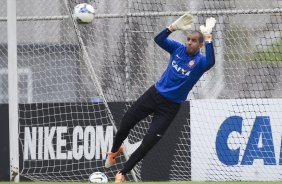 Durante o treino desta manh no CT Joaquim Grava, Parque Ecolgico do Tiete, zona leste de So Paulo. O prximo jogo da equipe ser dia 20/04, contra o Atltico MIneiro, em Uberlandia/MG, vlido pela 1 rodada do Campeonato Brasileiro de 2014