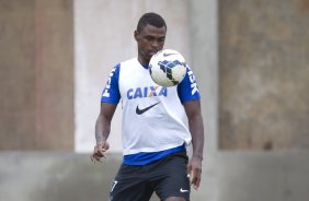 Durante o treino desta manh no CT Joaquim Grava, Parque Ecolgico do Tiete, zona leste de So Paulo. O prximo jogo da equipe ser dia 20/04, contra o Atltico MIneiro, em Uberlandia/MG, vlido pela 1 rodada do Campeonato Brasileiro de 2014