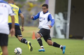 Durante o treino desta manh no CT Joaquim Grava, Parque Ecolgico do Tiete, zona leste de So Paulo. O prximo jogo da equipe ser dia 20/04, contra o Atltico MIneiro, em Uberlandia/MG, vlido pela 1 rodada do Campeonato Brasileiro de 2014