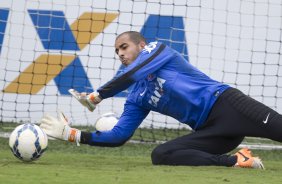 Durante o treino desta manh no CT Joaquim Grava, Parque Ecolgico do Tiete, zona leste de So Paulo. O prximo jogo da equipe ser dia 20/04, contra o Atltico MIneiro, em Uberlandia/MG, vlido pela 1 rodada do Campeonato Brasileiro de 2014