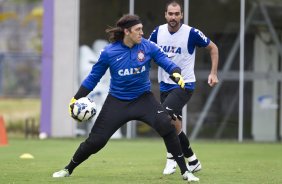 Durante o treino desta manh no CT Joaquim Grava, Parque Ecolgico do Tiete, zona leste de So Paulo. O prximo jogo da equipe ser dia 20/04, contra o Atltico MIneiro, em Uberlandia/MG, vlido pela 1 rodada do Campeonato Brasileiro de 2014