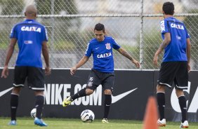 Durante o treino desta manh no CT Joaquim Grava, Parque Ecolgico do Tiete, zona leste de So Paulo. O prximo jogo da equipe ser dia 20/04, contra o Atltico MIneiro, em Uberlandia/MG, vlido pela 1 rodada do Campeonato Brasileiro de 2014