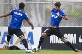 Durante o treino desta manh no CT Joaquim Grava, Parque Ecolgico do Tiete, zona leste de So Paulo. O prximo jogo da equipe ser dia 20/04, contra o Atltico MIneiro, em Uberlandia/MG, vlido pela 1 rodada do Campeonato Brasileiro de 2014