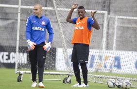 Durante o treino desta manh no CT Joaquim Grava, Parque Ecolgico do Tiete, zona leste de So Paulo. O prximo jogo da equipe ser dia 20/04, contra o Atltico MIneiro, em Uberlandia/MG, vlido pela 1 rodada do Campeonato Brasileiro de 2014