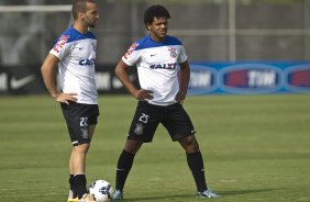 Durante o treino desta manh no CT Joaquim Grava, Parque Ecolgico do Tiete, zona leste de So Paulo. O prximo jogo da equipe ser domingo, dia 27/04, contra o Flamengo, no Pacaembu, vlido pela 2 rodada do Campeonato Brasileiro de 2014